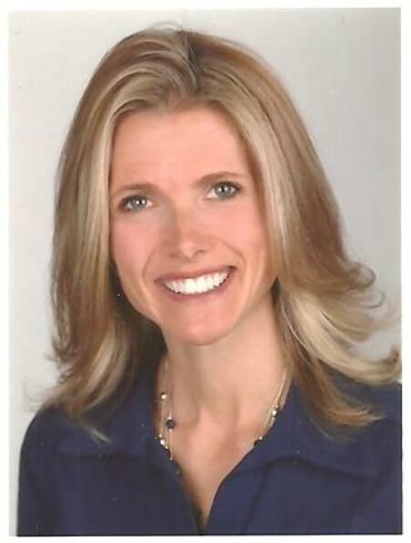 Photo of Linda Sheehan